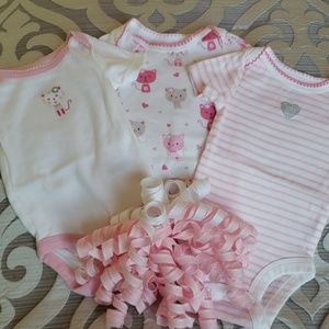 💞Koala Baby Kitty 3 Month Onesie Bundle 💞
